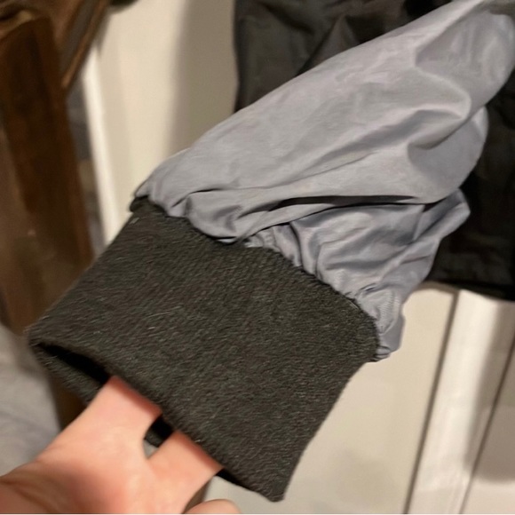 Baltimore Ravens NFL Windbreaker - Picture 5 of 12